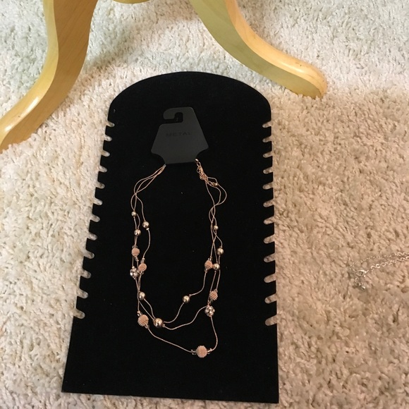 Necklace - Picture 2 of 4